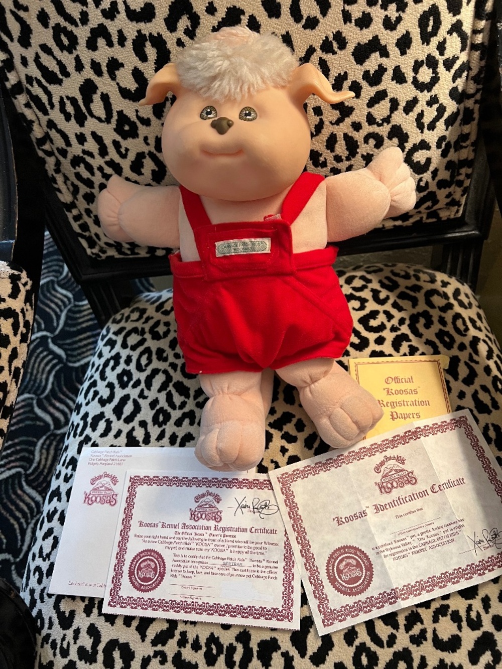 CABBAGE PATCH KIDS PET KOOSAS "BERTRAM" DOG 1983 WITH ALL I.D. INC KENNEL CERTIF